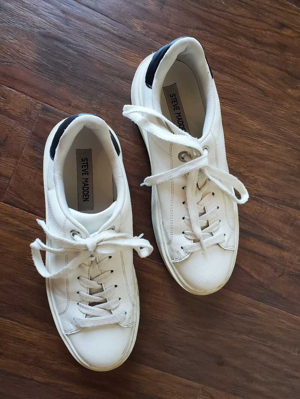 Steve Madden White Casual Lace-Up Sneakers Women Size 9